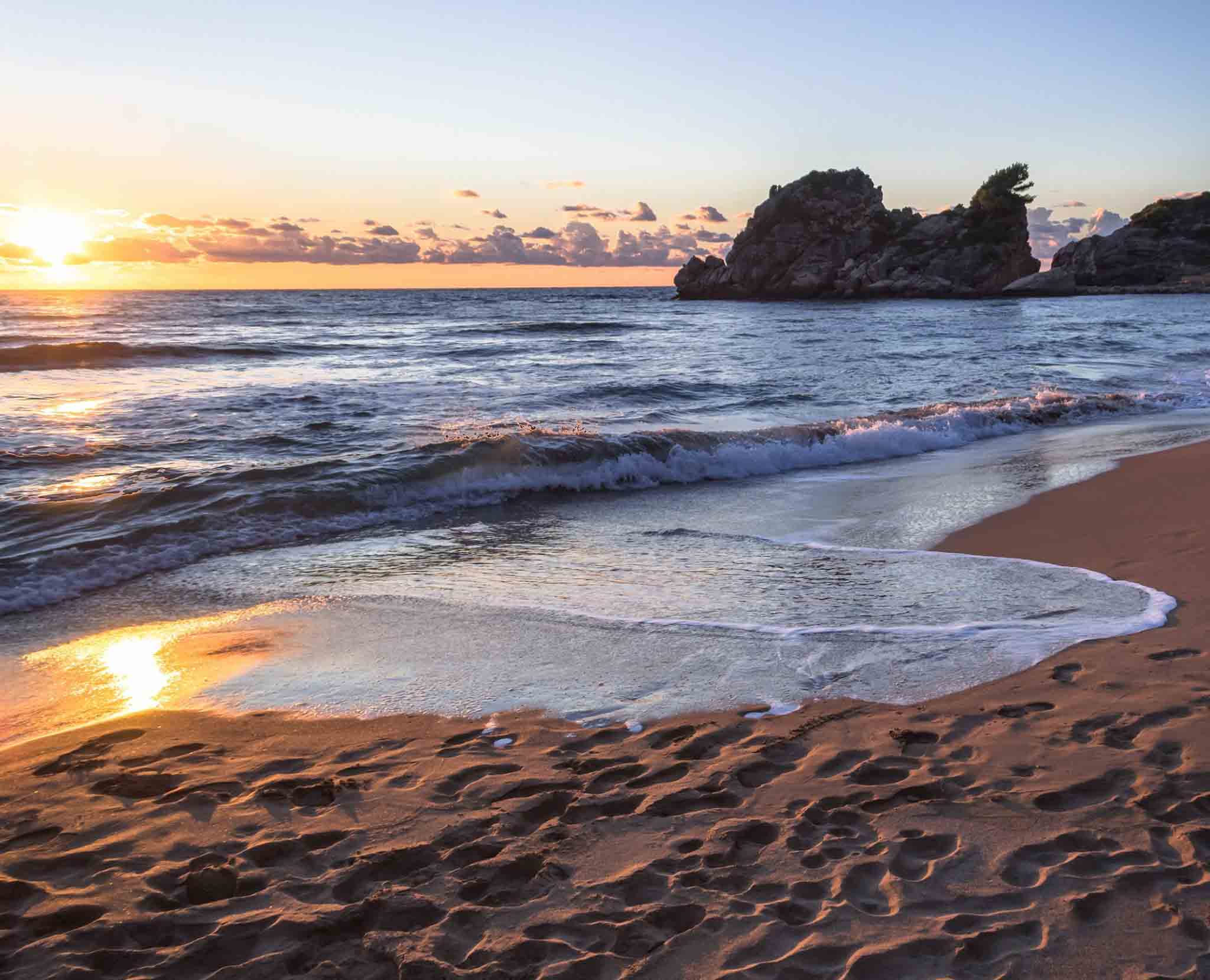 Κοντογιαλός παραλία Κέρκυρα Kontogialos beach mykerkyra.com