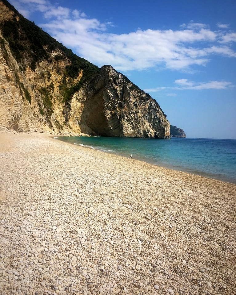 παραλία Χωμοί Paradise beach marilia makri mykerkyra.com