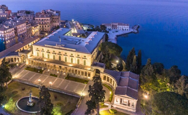 Ανάκτορα Palace of Saint michael and George Μεγάλη Τρίτη στην Κέρκυρα Holy Tuesday Corfu Easter Πάσχα Κέρκυρα mykerkyra.com
