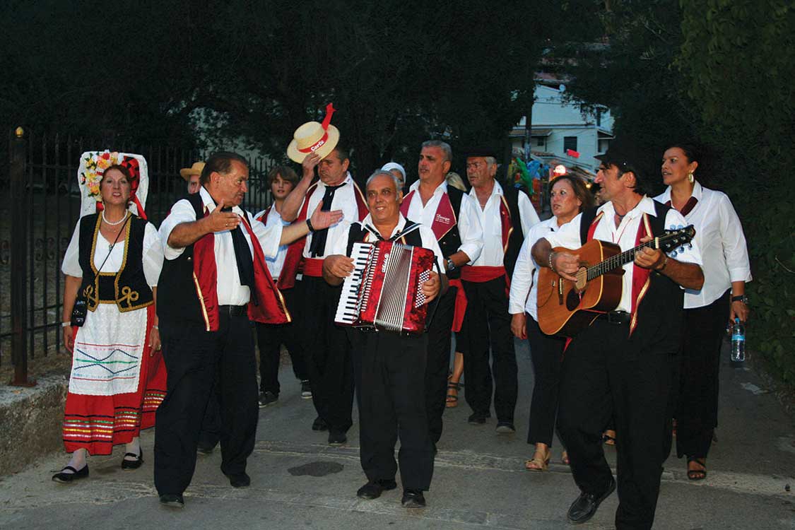 τροβαδούροι κανταδόροι Κέρκυρα mykerkyra.com