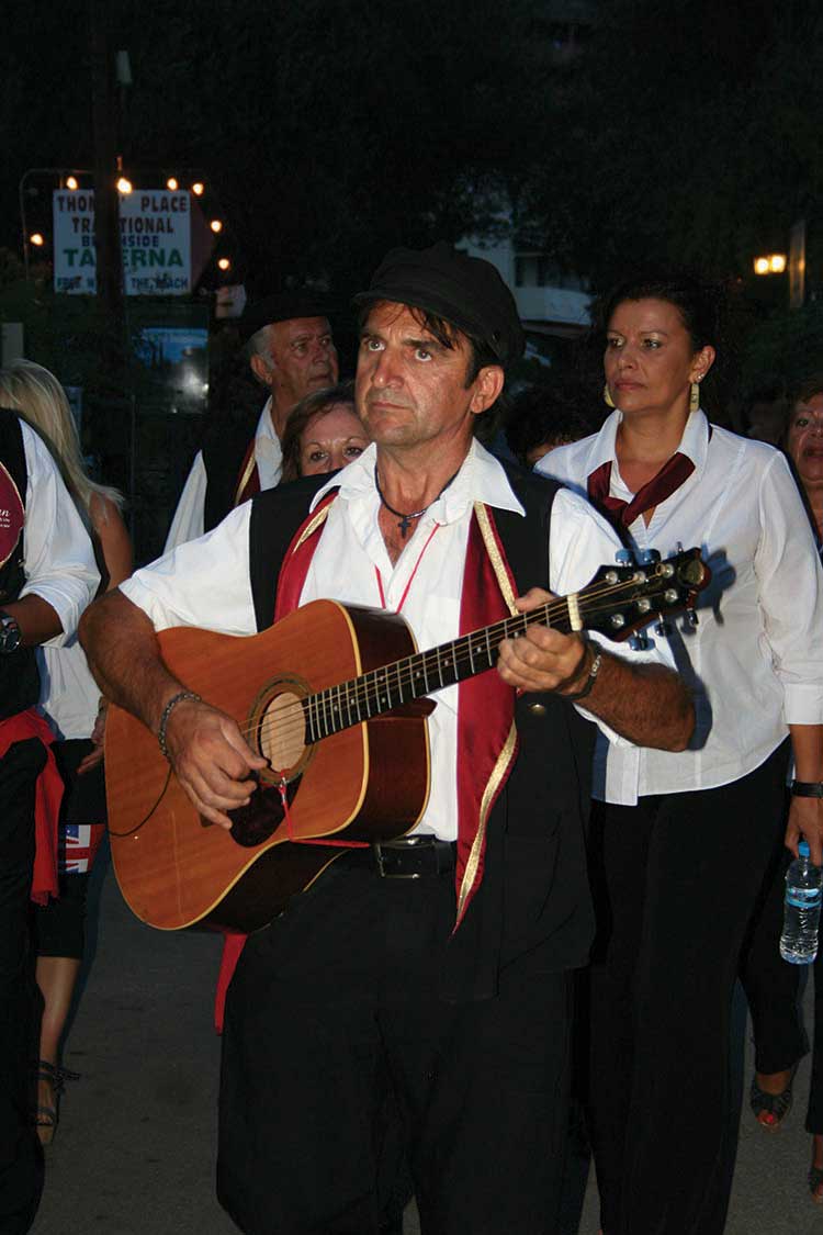 τροβαδούροι κανταδόροι Κέρκυρα mykerkyra.com