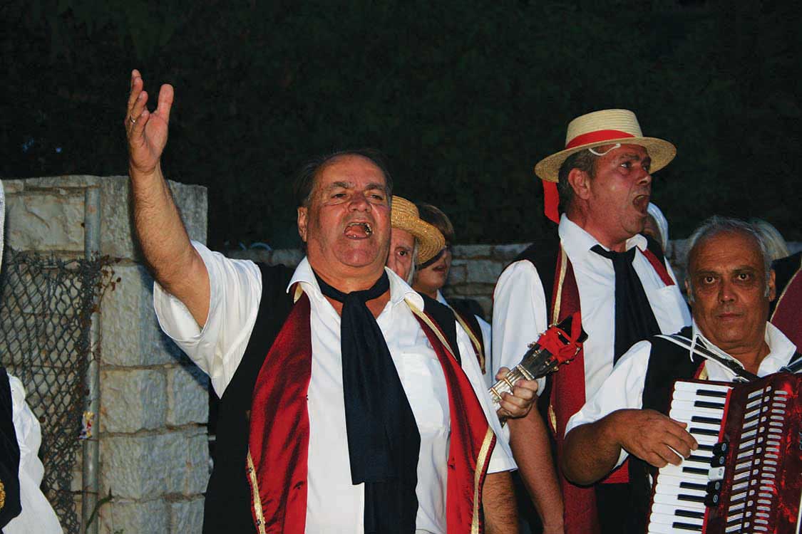 τροβαδούροι κανταδόροι Κέρκυρα mykerkyra.com