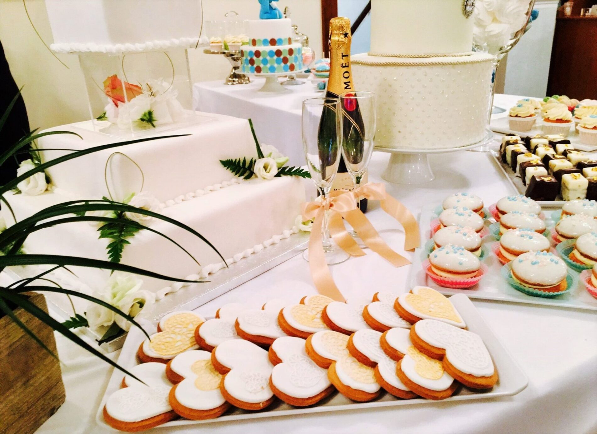 Emeral ζαχαροπλαστείο Κέρκυρα Catering