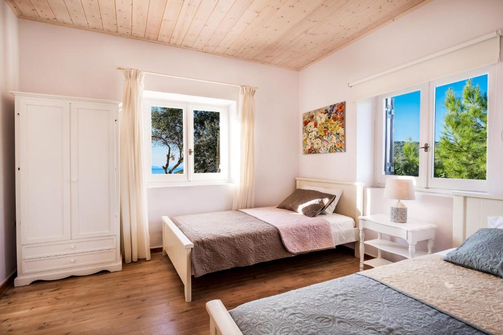 Villa Socrates mykerkyra.com