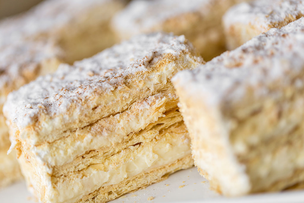 Ζαχαροπλαστείο-Emeral---γλυκά