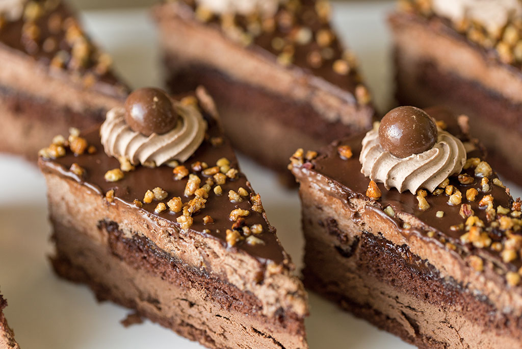 Ζαχαροπλαστείο-Emeral--γλυκό-dessert-γλυκά