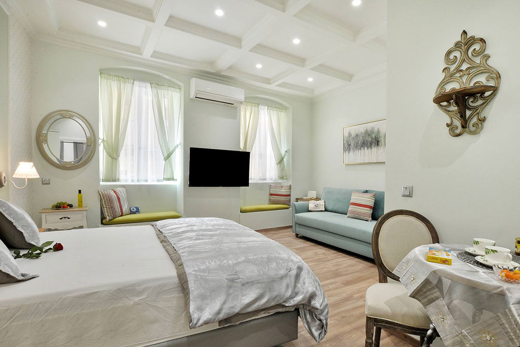 Casa-Verde-apartments-Studio-Violeta-Corfu-mykerkyra.com