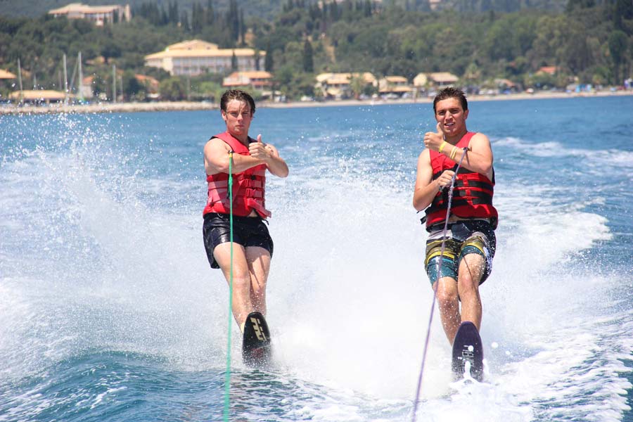 Corfu Watersports Dassia Kalami θαλάσσια σπορ Δασιά Καλάμι θαλάσσιο σκι parasailing Corfu paragliding inflatables ski club family kids activities mykerkyra (11)