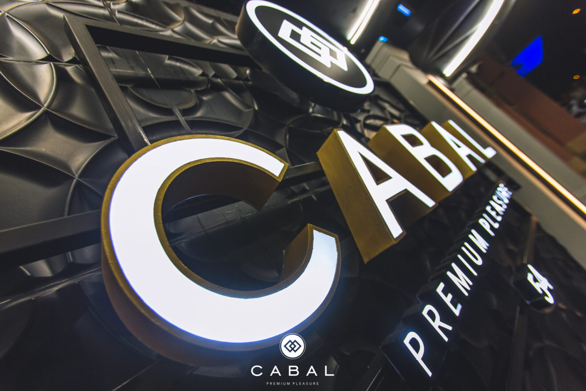 54 Dreamy Nights & Cabal clubs bars κλαμπ μπαράκια νυχτερινή ζωή nightlife Κέρκυρα Corfu mykerkyra (5)