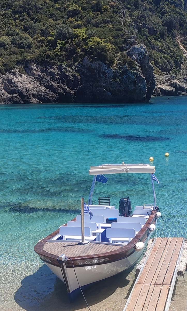 Mpoukas boat Rentals private boat trips rentals Paleokastritsa Παλαιοκαστριτσα Κέρκυρα Corfu mykerkyra