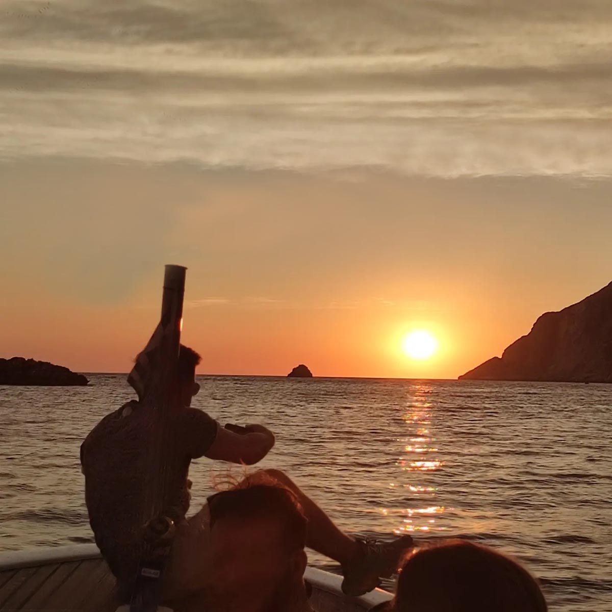 Mpoukas boat Rentals private boat trips rentals Paleokastritsa Παλαιοκαστριτσα Κέρκυρα Corfu mykerkyra