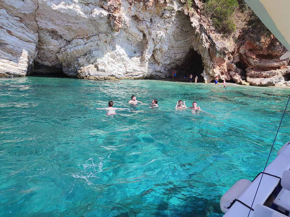 Mpoukas boats private boat trips rentals Paleokastritsa Παλαιοκαστριτσα Κέρκυρα Corfu mykerkyra (2)