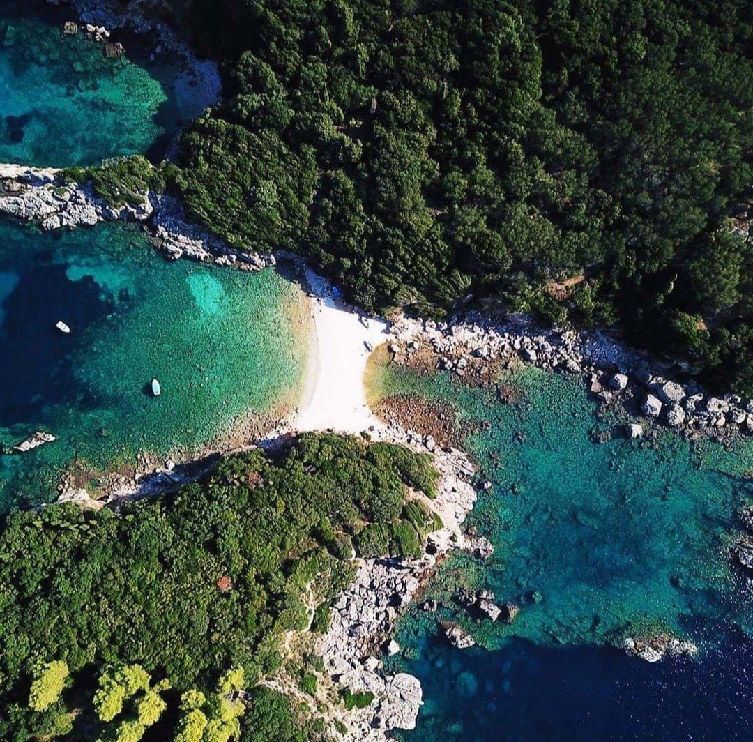 Mpoukas boat Rentals private boat trips rentals Paleokastritsa Παλαιοκαστριτσα Κέρκυρα Corfu mykerkyra