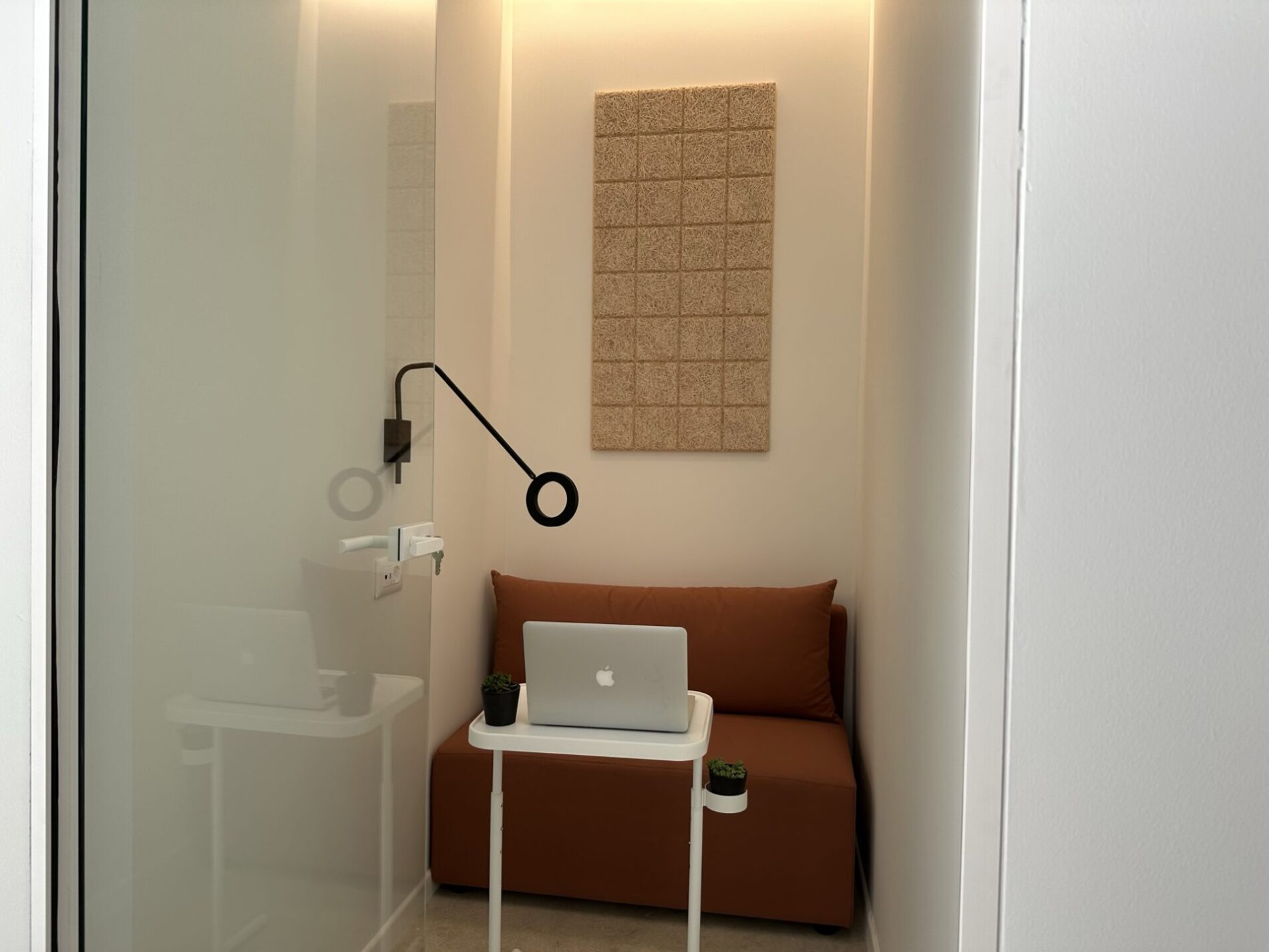 Silicon Urban Ecosystem silent booths coworking spaces Κέρκυρα Corfu digital nomads mykerkyra.com