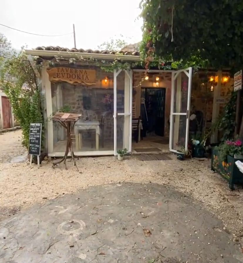 Ταβέρνα Ευδοκία Evdokia φαγητό Βόρεια Κέρκυρα Tavern Old Perithia Παλιά Περίθεια Κέρκυρα Corfu mykerkyra (2)